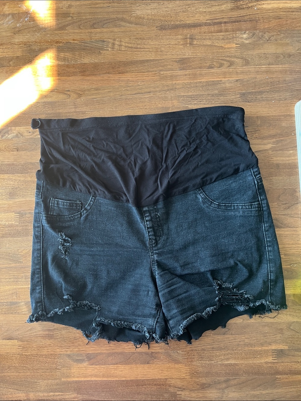 SHEIN Black High-Waist Maternity Denim Shorts